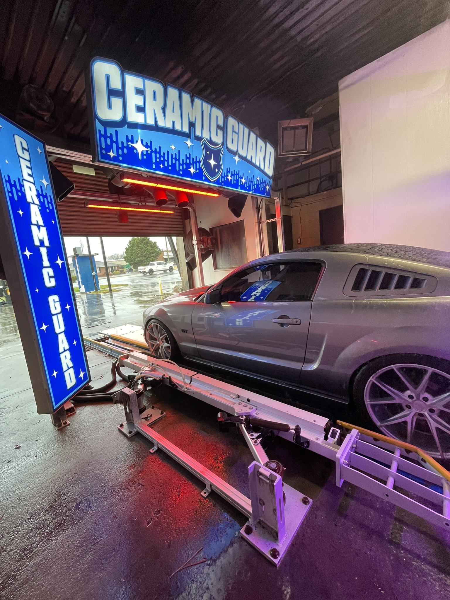 Vehicle receiving Ceramic Guard protection at Stroll N Shine